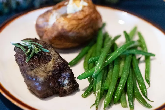 Harris Ranch Filet Mignon (gf)